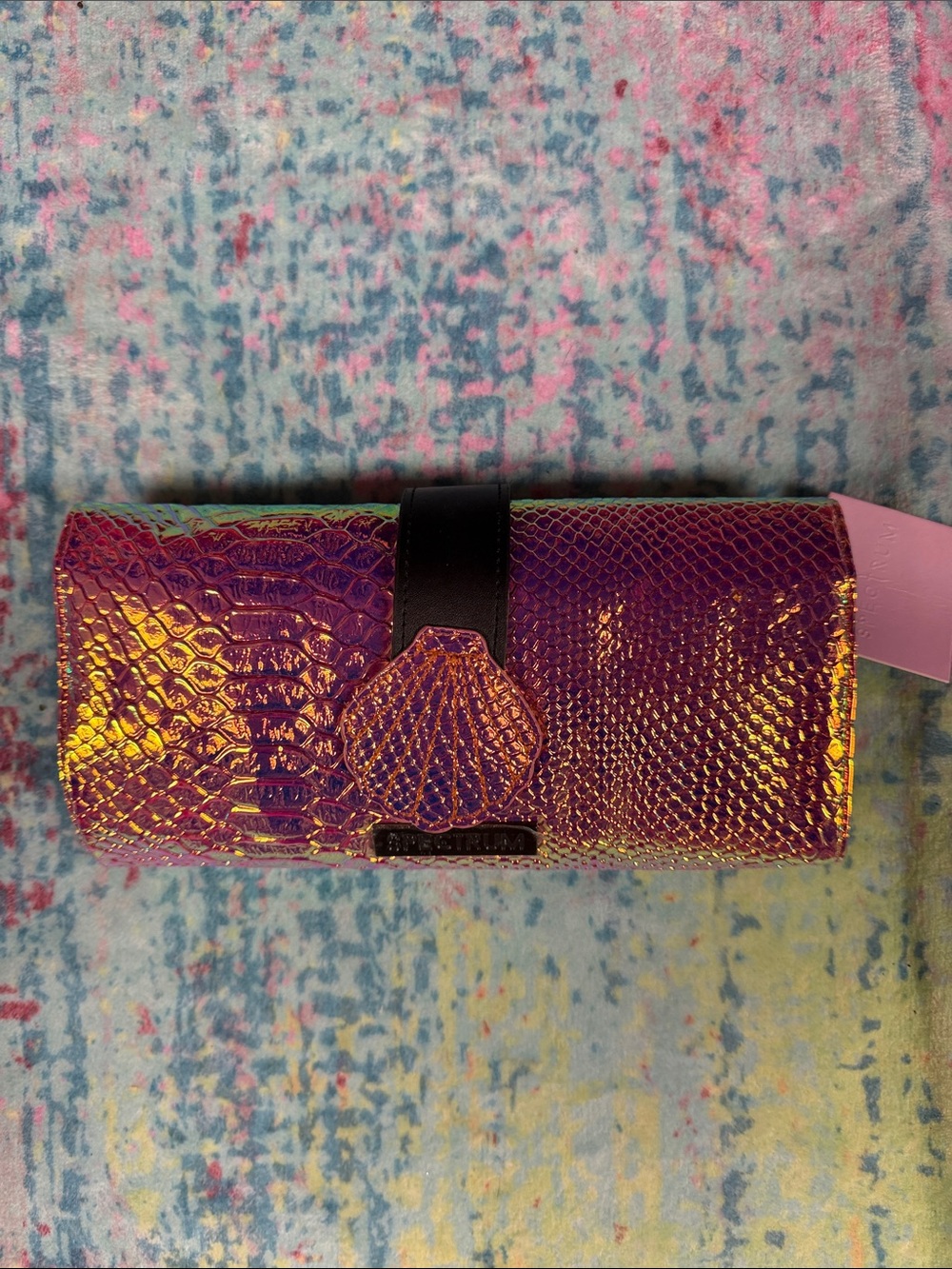 Iridescent Purple Shell-Accent Women’s make up brush holder